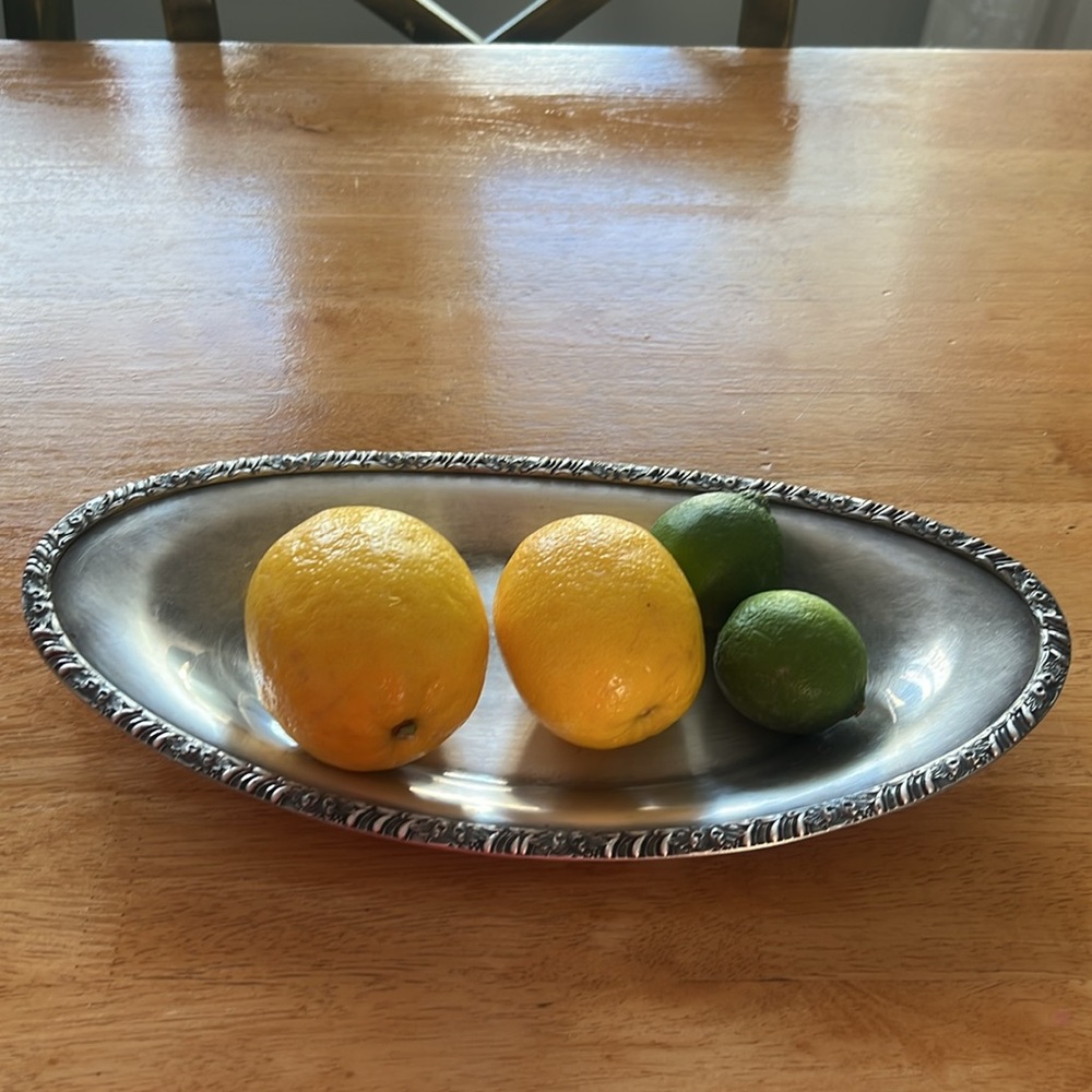 Vintage ONEIDA HENLEY silver plated serving dish oval catch all tray 13.5”